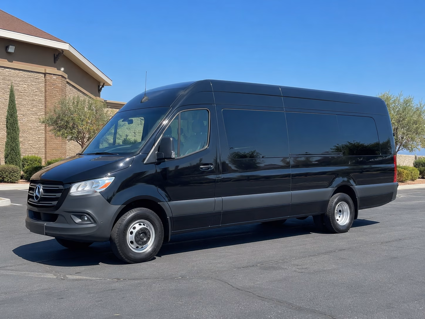 10 passenger sprinter van