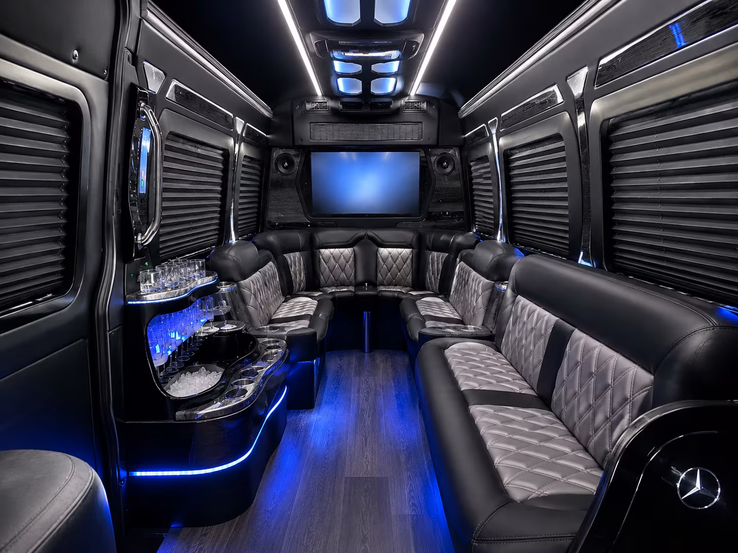 find the perfect transportation for your next airport transfer 3