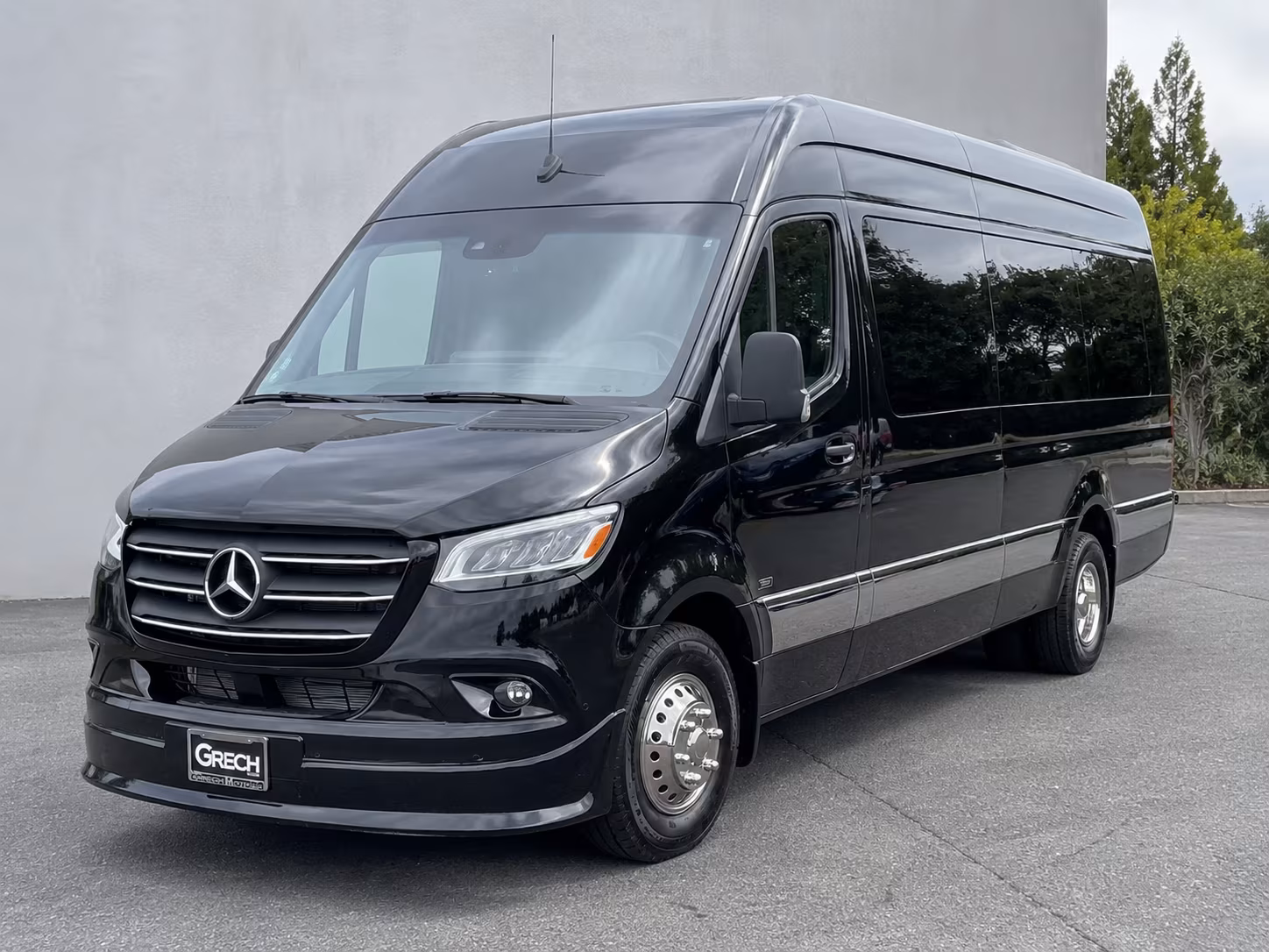find the perfect transportation for your next wedding 4