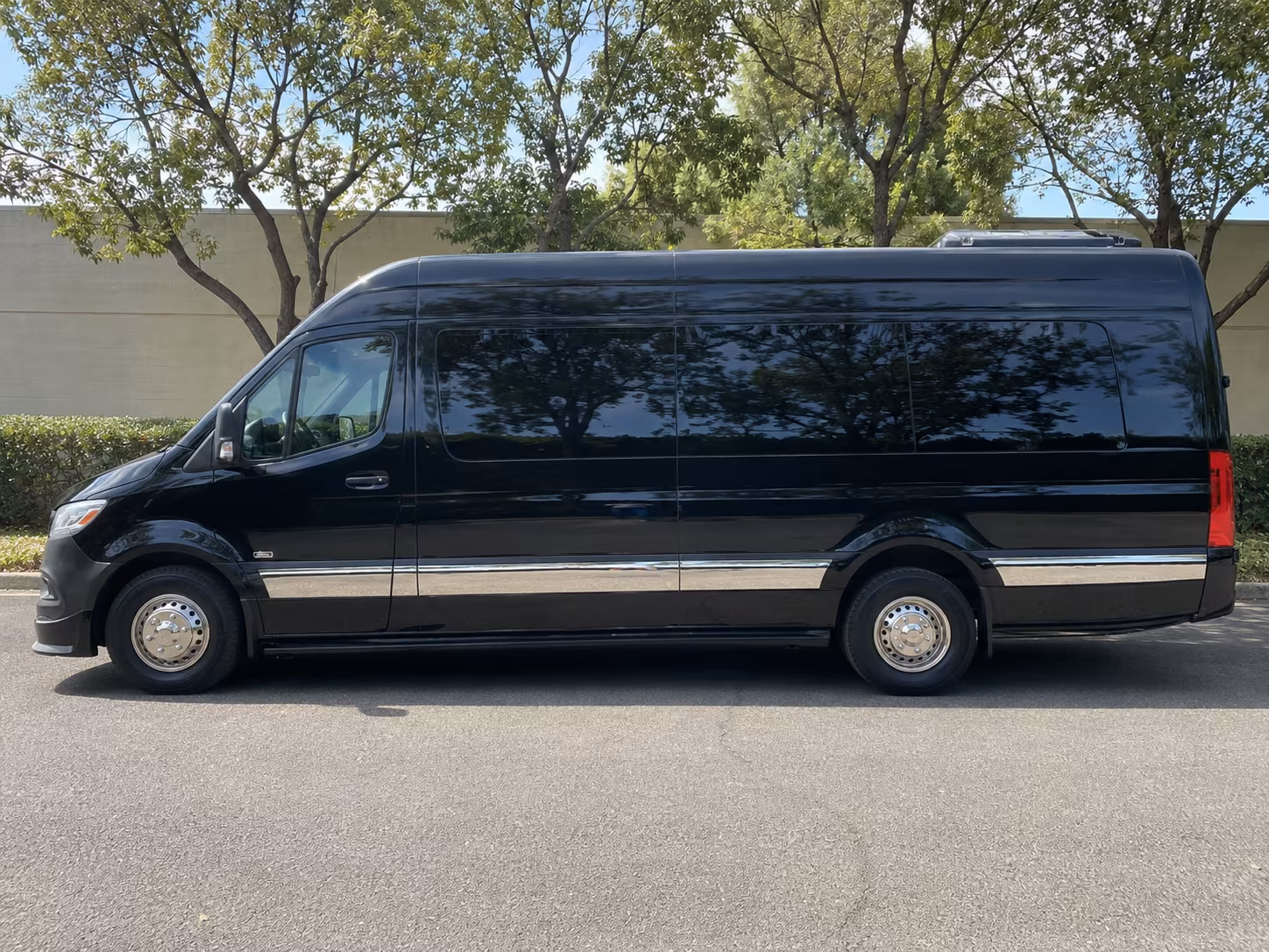 find the perfect transportation for your next wine tour 1